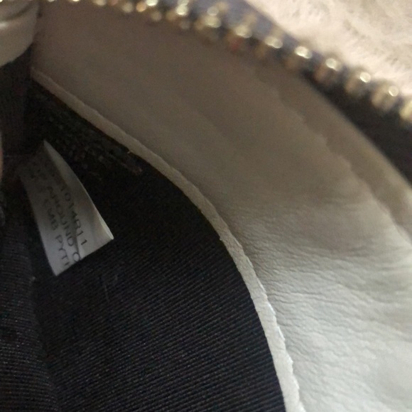 Diane Von Furstenburg Zip Around python card wallet - Picture 15 of 16